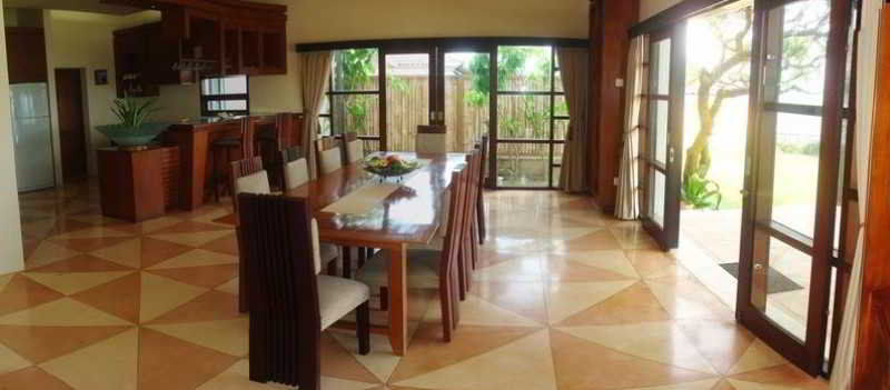Ketewel Suarti Resort, Villas & Gallery מראה חיצוני תמונה