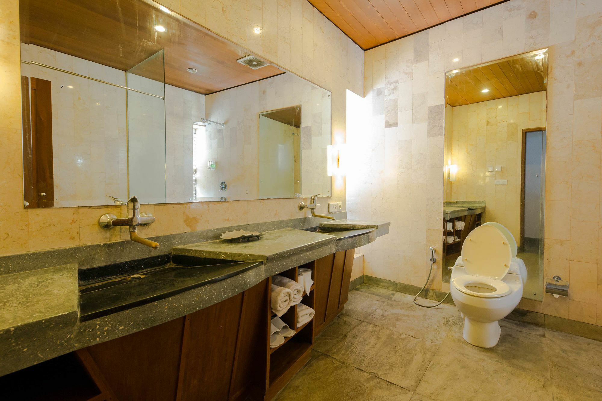 Ketewel Suarti Resort, Villas & Gallery מראה חיצוני תמונה